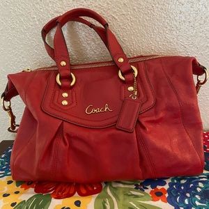 Red coach purse ❤️